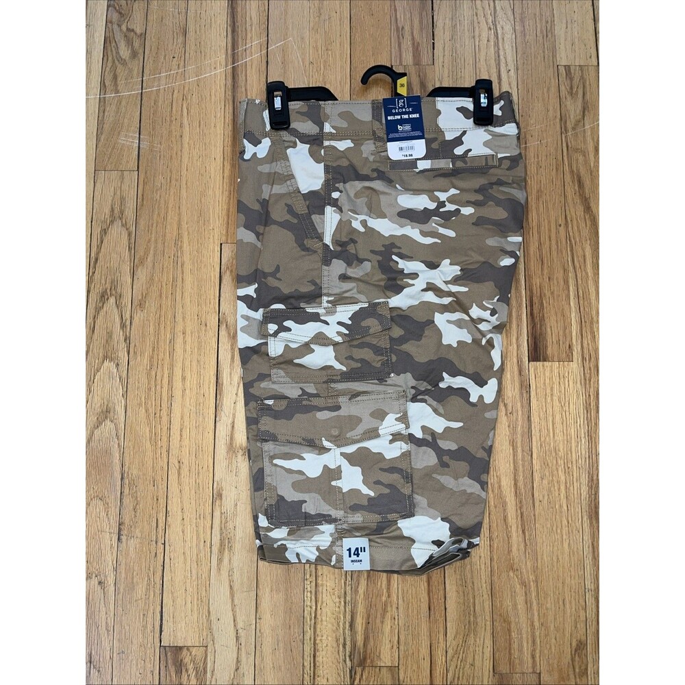 NWT CAMO CARGO SHORTS GEORGE MENS BELOW THE KNEE DESERT W 42- INSEAM 14" Army